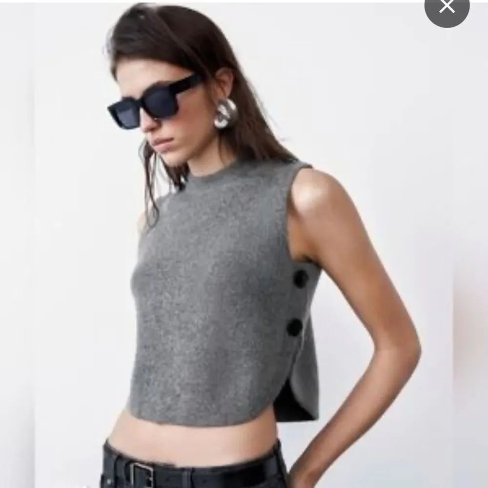 Zara Sweater Vest With Buttons